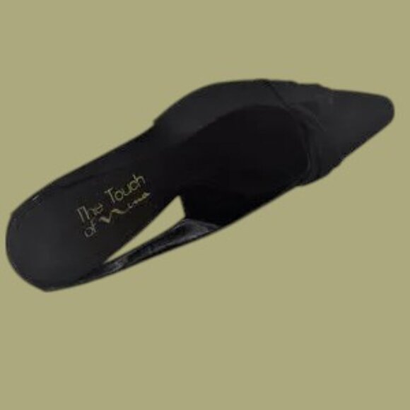 The Touch of Nina Satin Pumps EUC - Picture 8 of 12